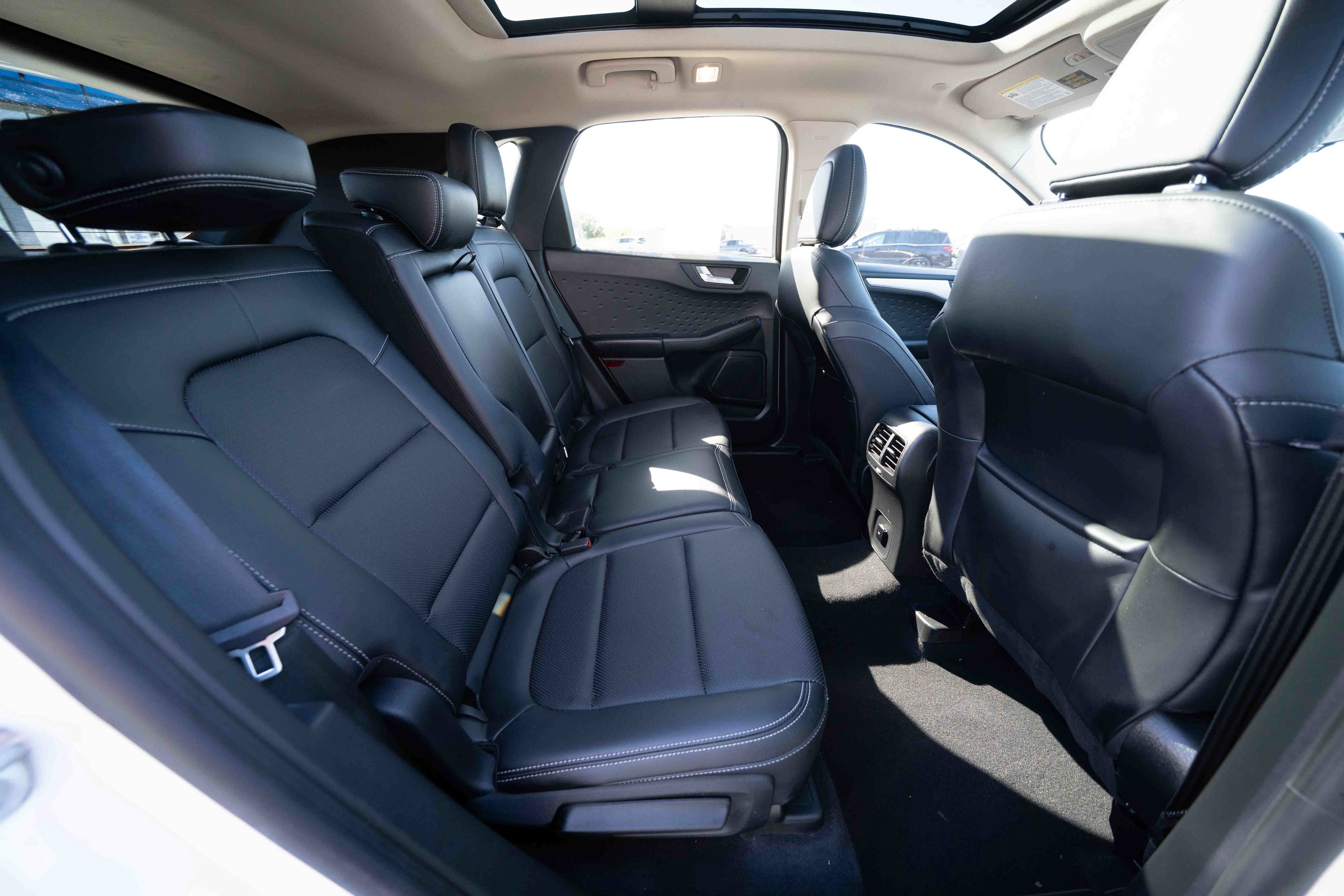 Used 2020 Ford Escape SEL AWD/4WD image 25