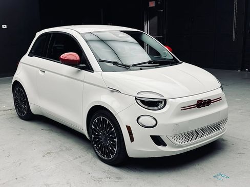 Used 2024 FIAT 500 e (RED) FWD image 9