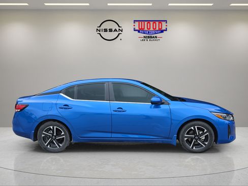 Used 2024 Nissan Sentra SV w/ All-Weather Package FWD image 2
