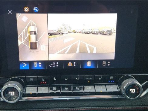 Used 2024 Chevrolet Colorado Z71 w/ Z71 Convenience Package 2 image 22