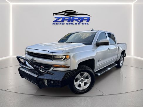 Used 2018 Chevrolet Silverado 1500 LT w/ Texas Edition AWD/4WD image 1