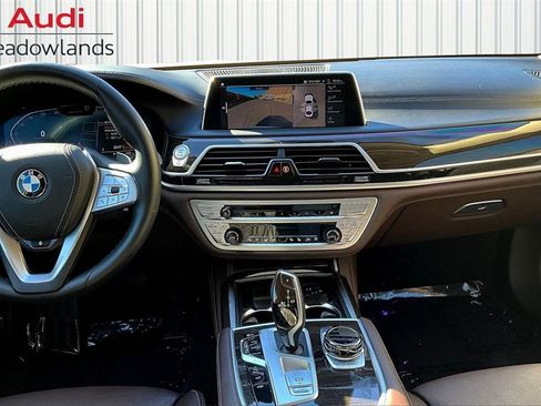 Used 2022 BMW 750i xDrive 750i xDrive w/ Executive Package image 9