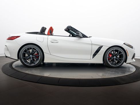 Used 2023 BMW Z4 M40i w/ Premium Package RWD image 9