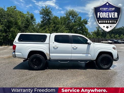 Used 2016 Toyota Tacoma SR5 w/ Towing Package RWD image 7
