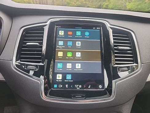 Certified 2025 Volvo XC90 B6 Ultra w/ Protection Package AWD/4WD image 17