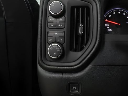 Used 2023 Chevrolet Silverado 1500 Custom AWD/4WD image 18