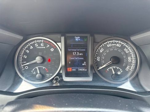 Used 2023 Toyota Tacoma TRD Off-Road AWD/4WD image 14