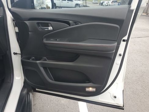 Used 2022 Honda Pilot Black Edition image 34