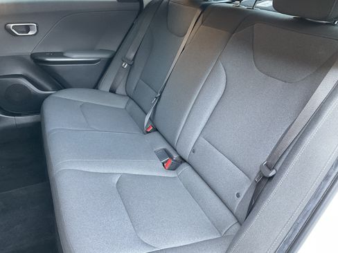 Used 2025 Kia K4 FWD image 34