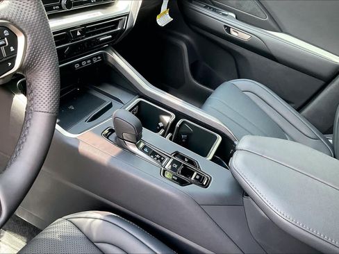 New 2026 Lexus TX 500h AWD image 11