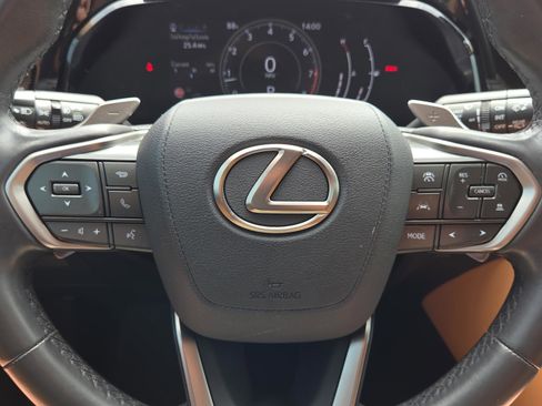 Used 2023 Lexus NX 250 FWD w/ Towing Package (2000 Lbs) image 31