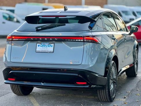 Used 2024 Nissan Ariya AWD image 5