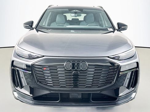 New 2027 Audi SQ6 e-tron Premium Plus AWD/4WD image 2