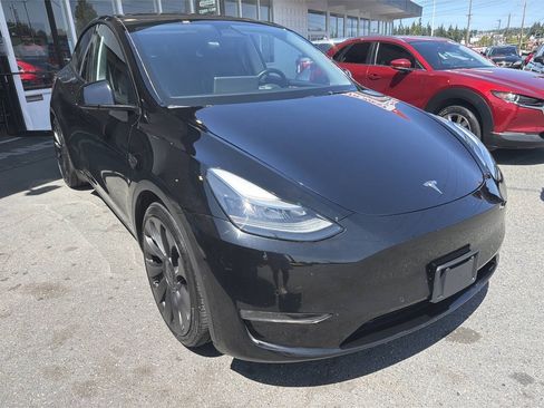 Used 2022 Tesla Model Y Performance AWD/4WD image 7