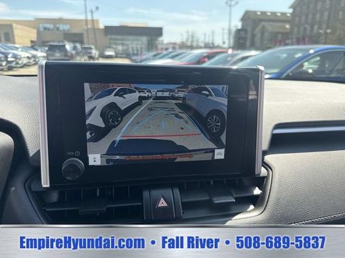 Used 2024 Toyota RAV4 LE AWD/4WD image 22
