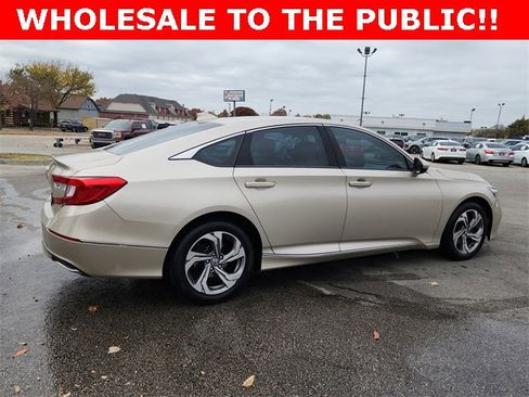 Used 2018 Honda Accord EX image 2