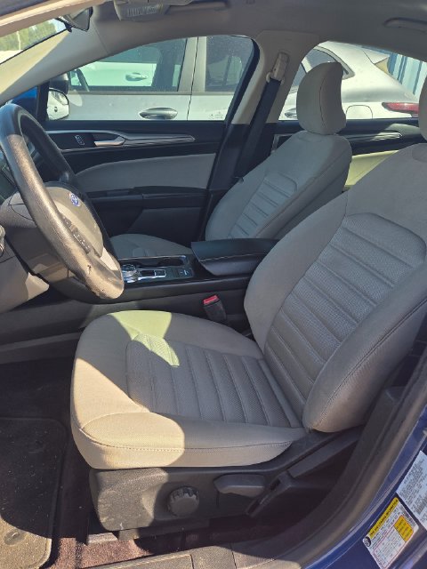Used 2018 Ford Fusion S FWD image 5