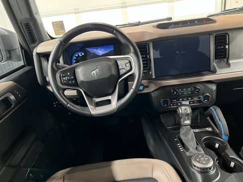 Used 2024 Ford Bronco Wildtrak AWD/4WD image 8