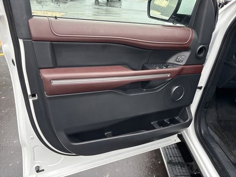 Used 2024 Ford Expedition Max Limited image 28
