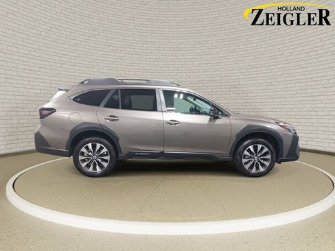 Used 2024 Subaru Outback Limited AWD/4WD image 4