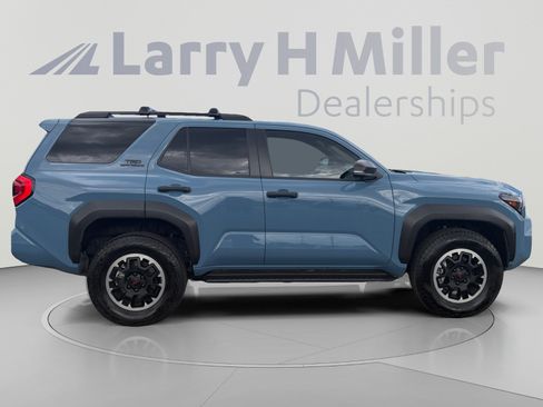 Used 2025 Toyota 4Runner TRD Off-Road Premium w/ Tow Technology Package AWD/4WD image 6