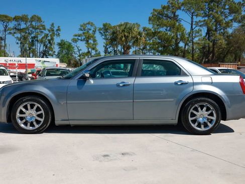 Used 2007 Chrysler 300 C image 3