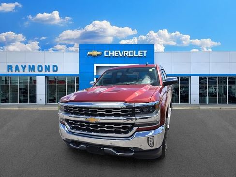 Used 2018 Chevrolet Silverado 1500 LTZ w/ Sport Package AWD/4WD image 7