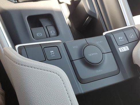 New 2026 Toyota Grand Highlander AWD Hybrid image 33