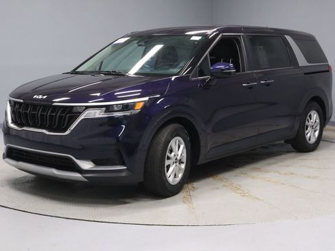 Used 2024 Kia Carnival LX FWD image 6