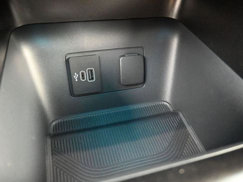 New 2026 Ford Explorer ST-Line w/ ST-Line Street Pack image 28