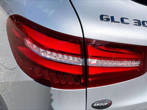 Used 2019 Mercedes-Benz GLC 300 4MATIC image 28