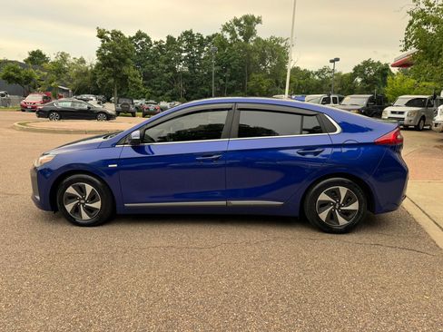 Used 2019 Hyundai Ioniq SEL FWD image 4