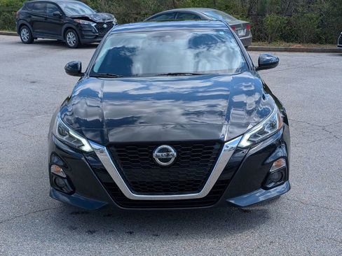 Used 2021 Nissan Altima 2.5 SL image 2