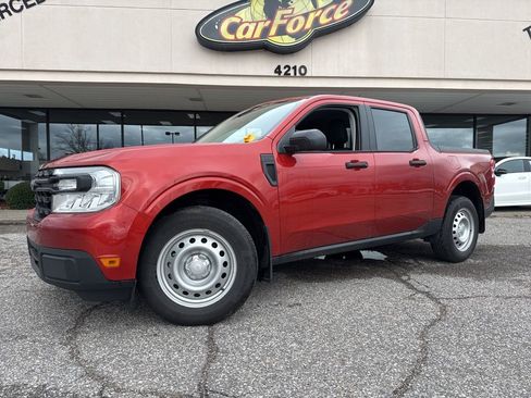 Used 2024 Ford Maverick XL image 4