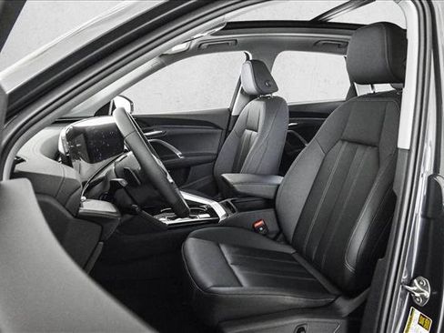 New 2025 Audi Q5 Premium image 17