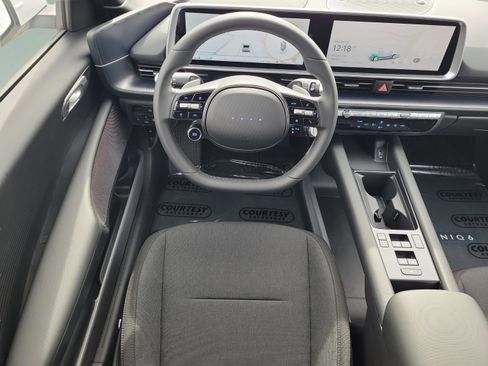 New 2025 Hyundai Ioniq 6 SE image 14