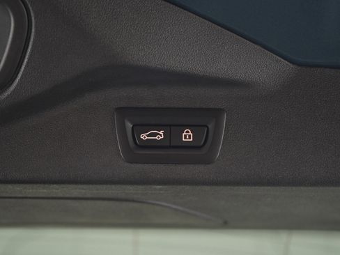 Used 2023 BMW X7 xDrive40i image 19