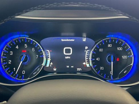 New 2026 Chrysler Pacifica Select image 22