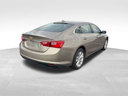 Used 2023 Chevrolet Malibu LT image 7