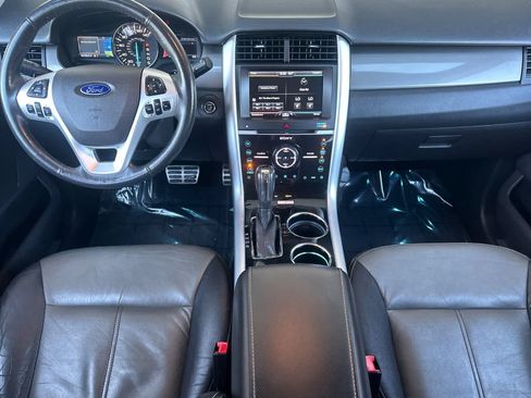 Used 2013 Ford Edge Sport w/ Driver Entry Pkg FWD image 3