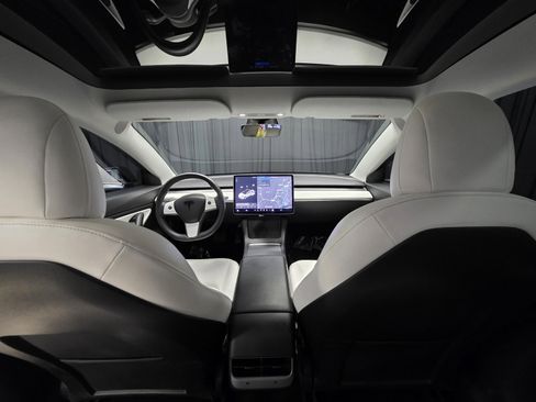 Used 2021 Tesla Model 3 Standard Range Plus image 2