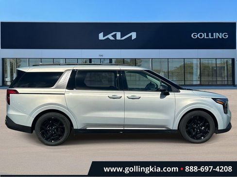 Certified 2026 Kia Carnival SX w/ SX Dark Edition Package FWD image 2