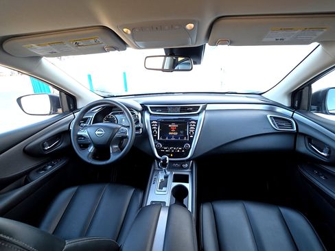 Used 2024 Nissan Murano SV w/ SV Midnight Edition Package image 12