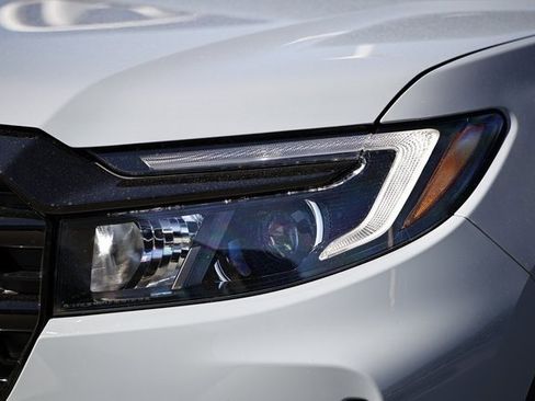 New 2026 Honda Ridgeline Black Edition image 3