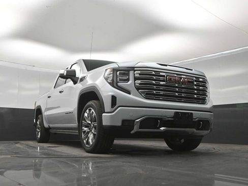 New 2026 GMC Sierra 1500 Denali w/ Denali Reserve Package AWD/4WD image 35