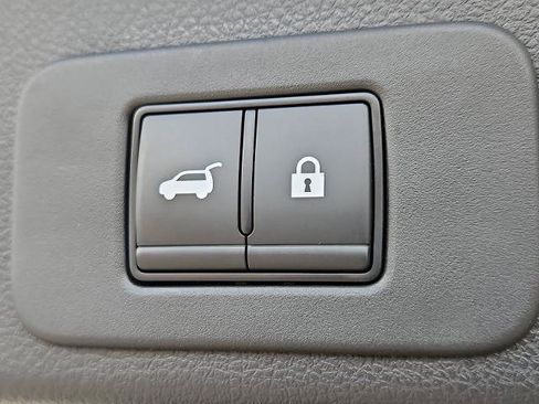 Certified 2025 Nissan Murano SV AWD/4WD image 19