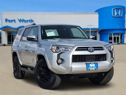 Used 2022 Toyota 4Runner SR5 Premium image 1