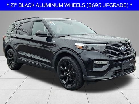 Certified 2023 Ford Explorer ST-Line w/ Class IV Trailer Tow Package image 3