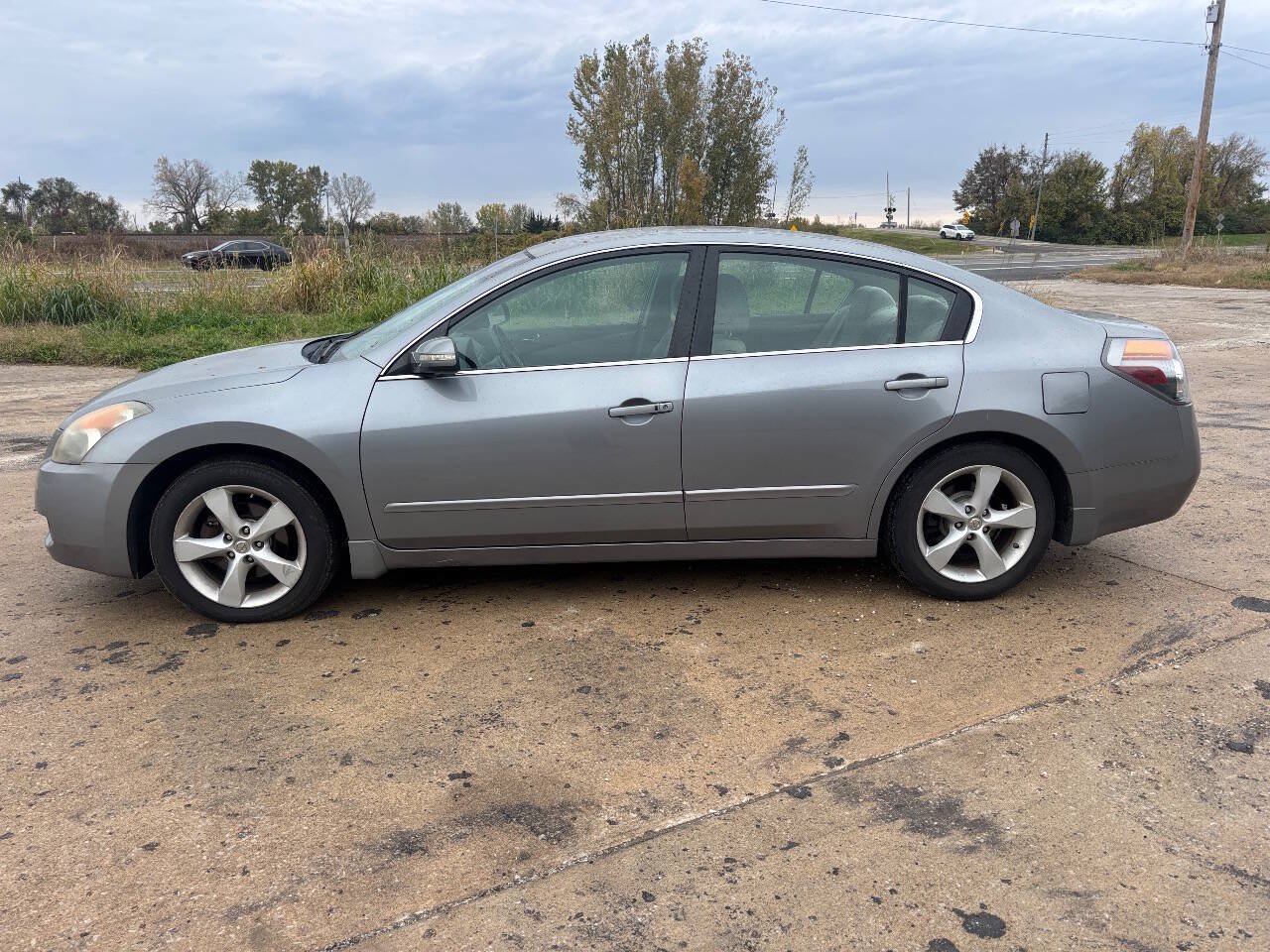Used 2007 Nissan Altima 3.5 SE FWD image 10