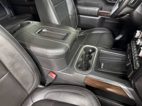 Used 2019 GMC Sierra 1500 SLT w/ SLT Premium Plus Package RWD image 28